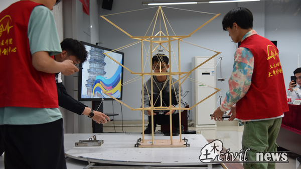 1619277450803039562.jpg 06.jpg