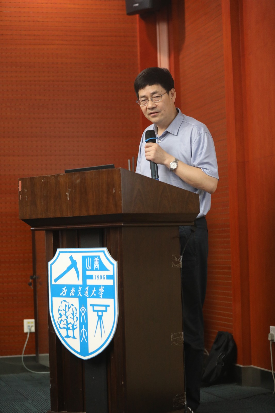 1561445286272089407.jpg 4.jpg