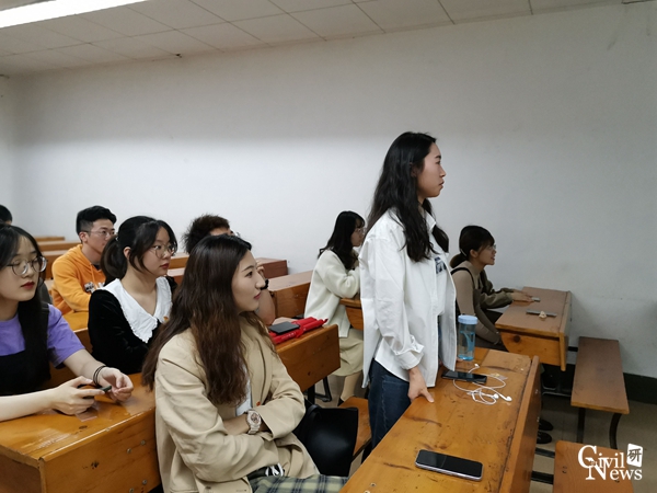 1619362046261069290.jpg 陆粤同志发言_副本.jpg