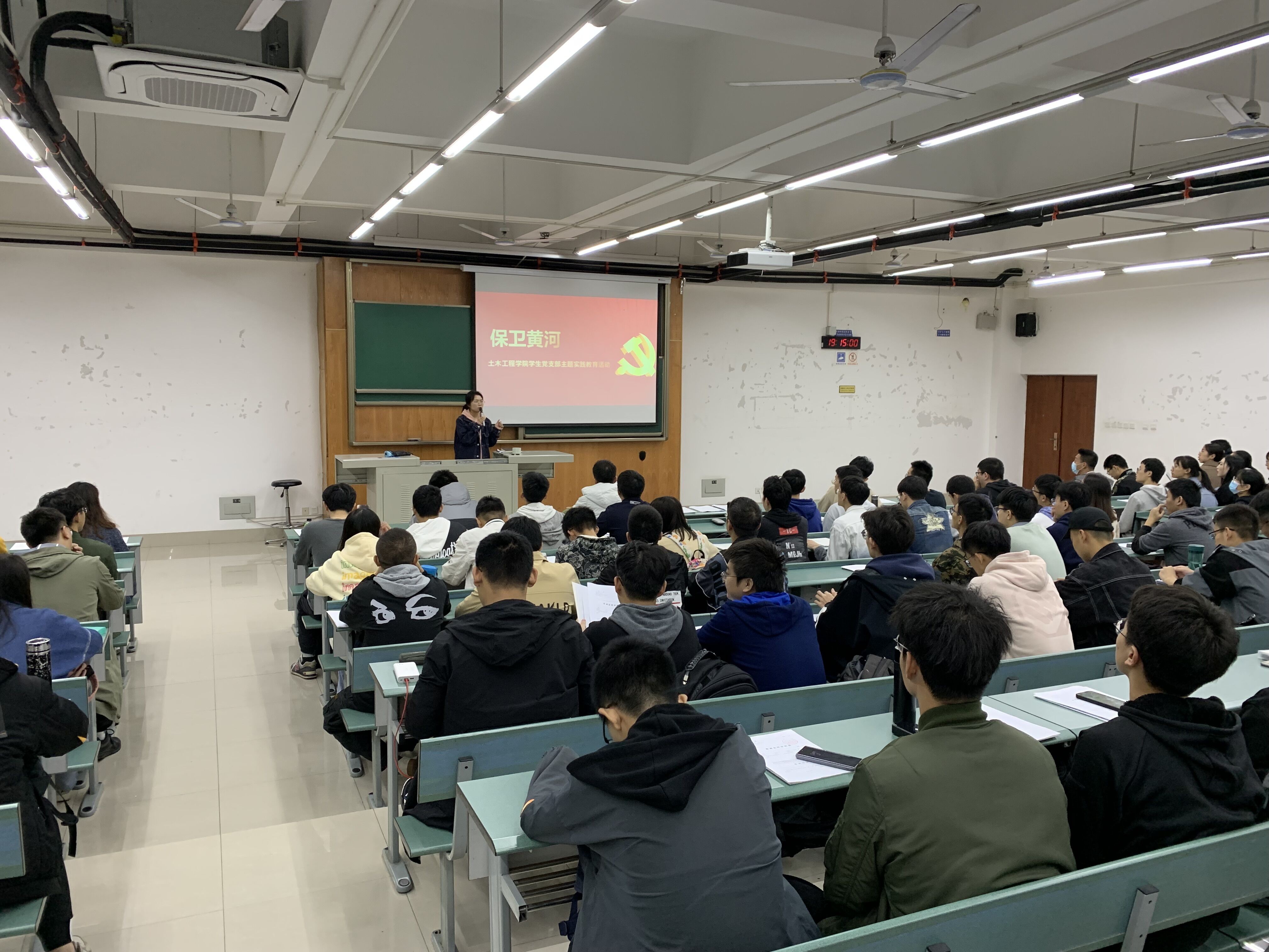 1635658507779064893.jpg 1635658507779064893.jpg